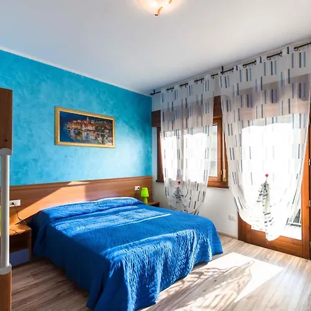 Διαμέρισμα Krystall 45642 *